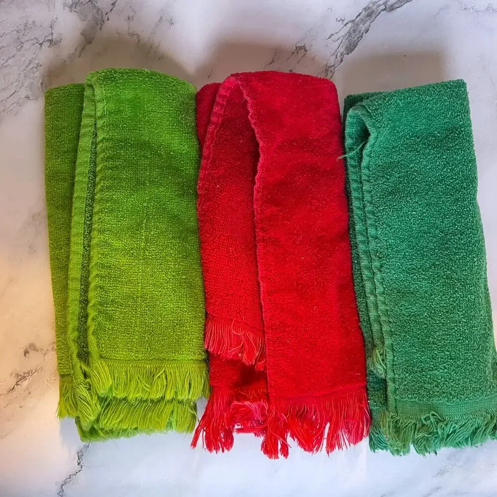 Vintage Fieldcrest Christmas Hand Towels 3pc Santa Tree Goose USA Cotton Fringe